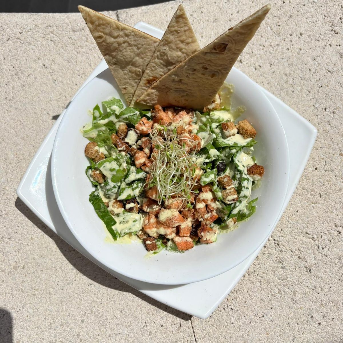 Ensalada César con Salmón